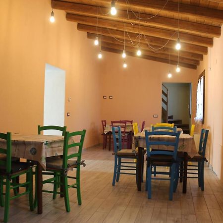 Sa Domu Beccia B&B Uras Exterior photo